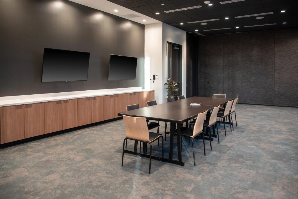 Cambria Downtown Phoenix Convention & Airport Hotel