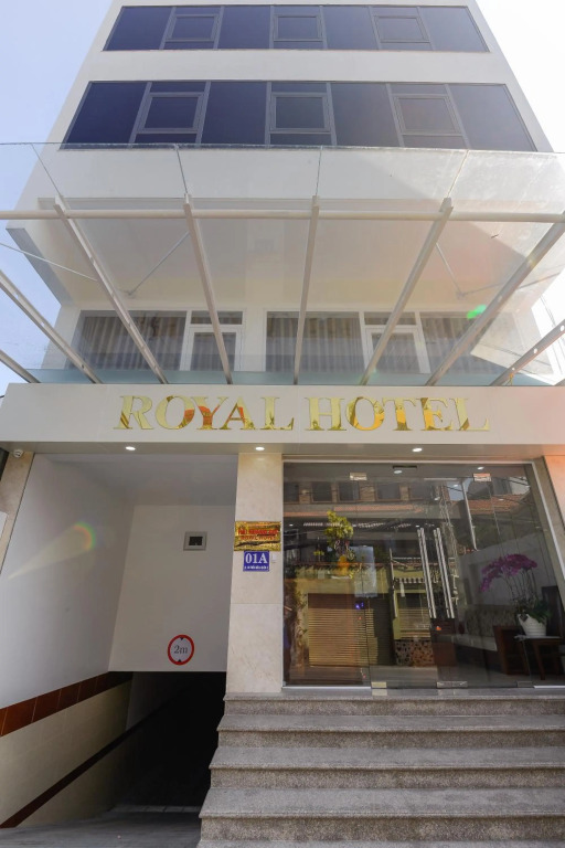 Royal Hotel District 2