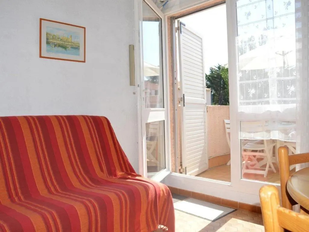Appartement Saint-Cyprien, 2 pièces, 6 personnes - FR-1-225D-42