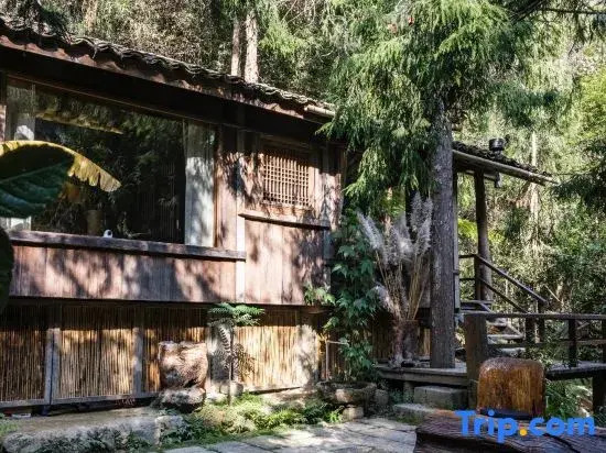 Budu Xishang Yeshe Shangu Wenquan Homestay (Tengchong Ma Yugu Wenquan Town)