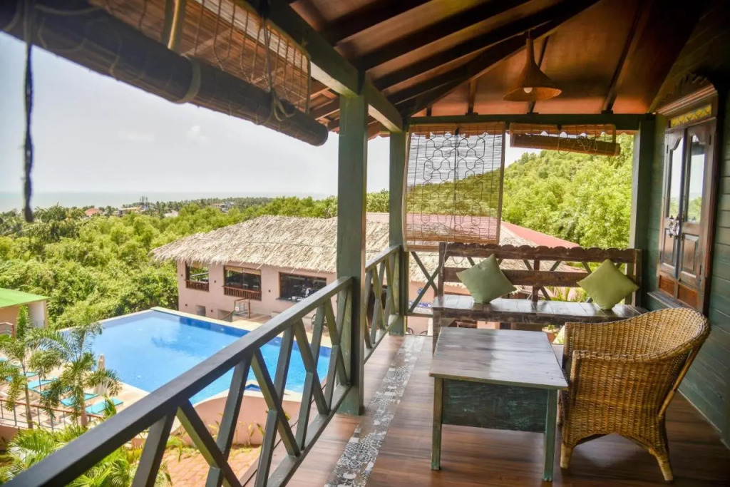 Oxygen Resorts Morjim Goa