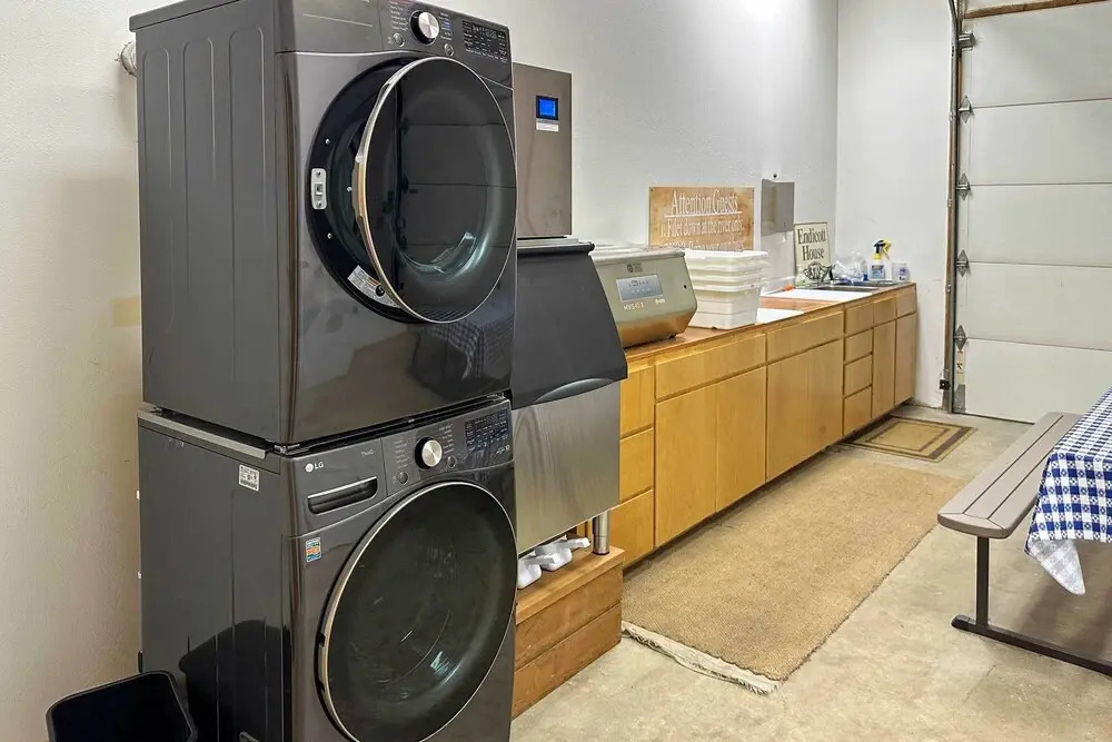 On-site Kenai River Fishing: Soldotna Apartment!