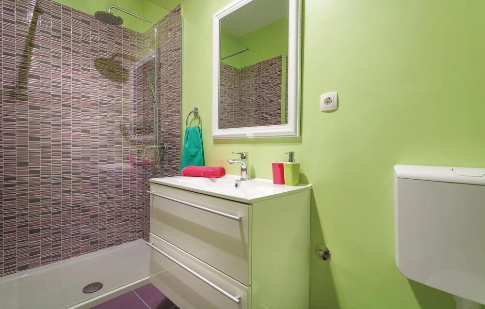 Awesome Home in Kastel Stafilic with Hot Tub, WiFi & 4 Bedrooms