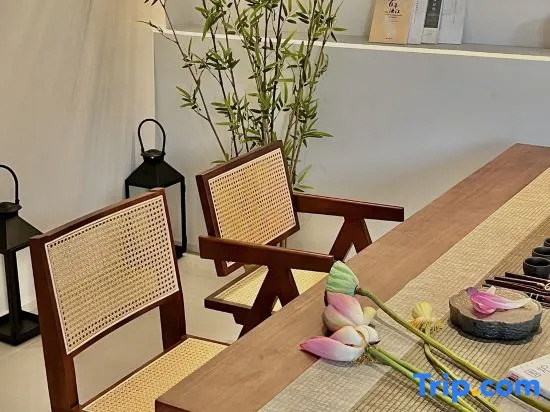 Huaye Travel Designer Hotel