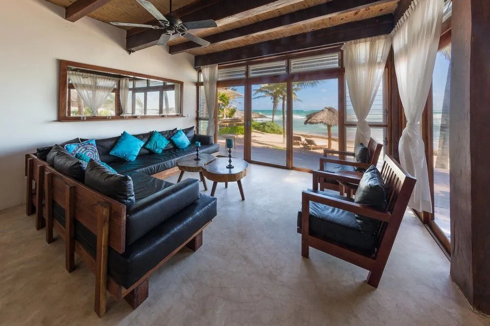 El Pez Beach House