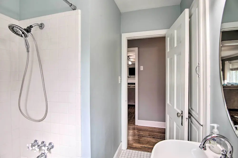 Charming Tulsa Bungalow w/ Furnished Deck!
