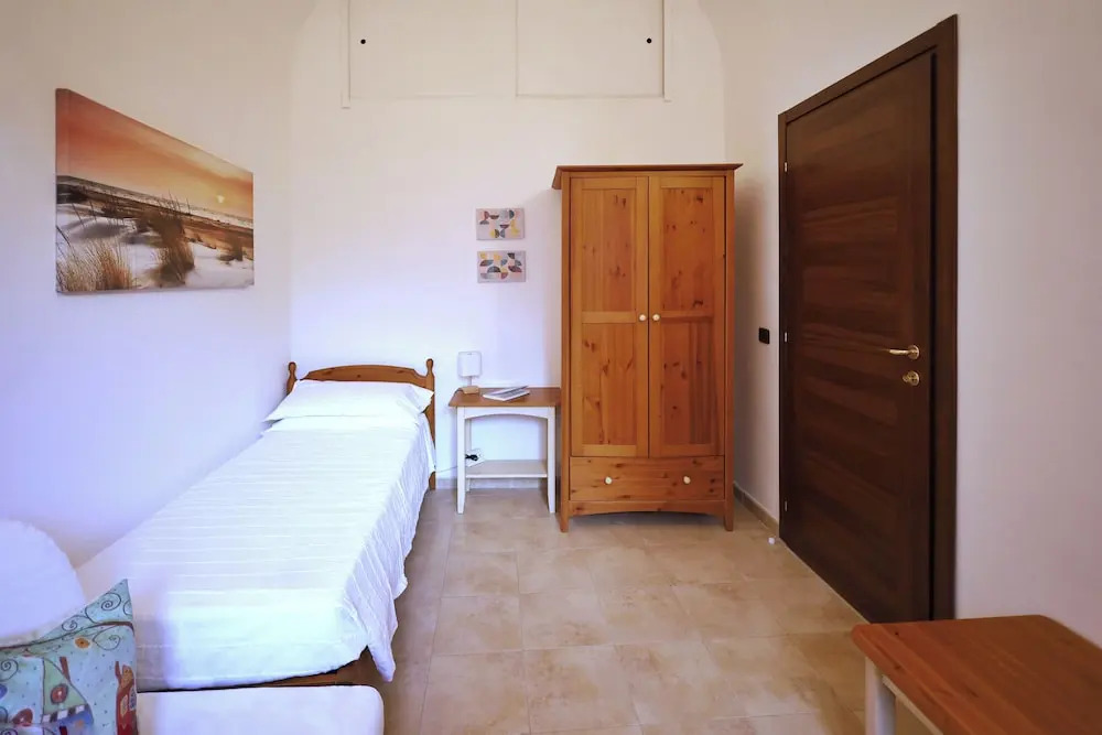 Cataneasy Rooms