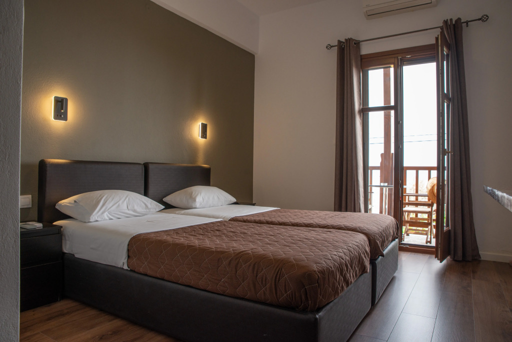 Cleopatra Hotel Horefto