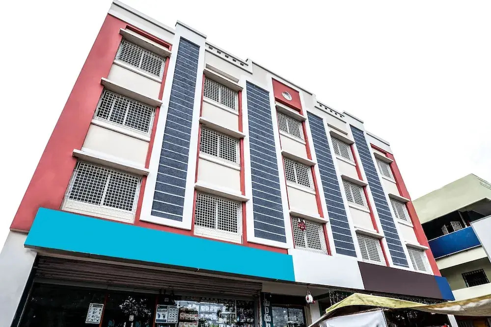 OYO 9930 Hotel AVS Residency