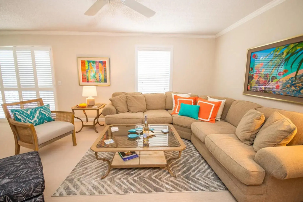 Beach Walk - 6250 Holmes #31