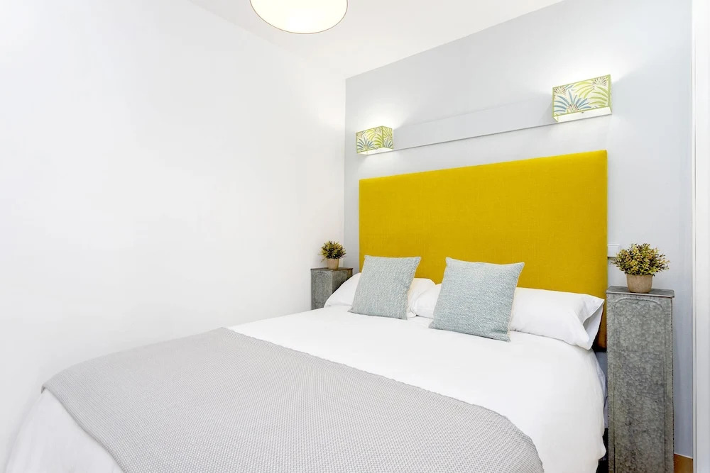 Fabulous 3BD Apartment in the Center of Marbella 2 Minutes From the Beach. Alonso de Bazan
