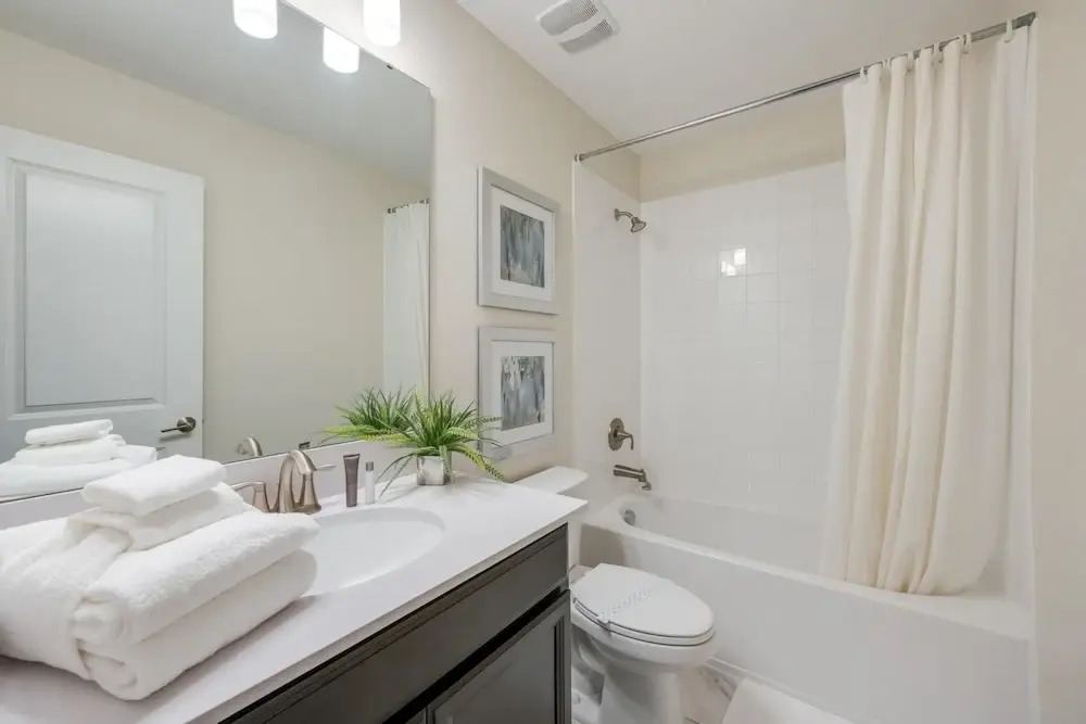 Wonderful Home With Movie Room Near Disney