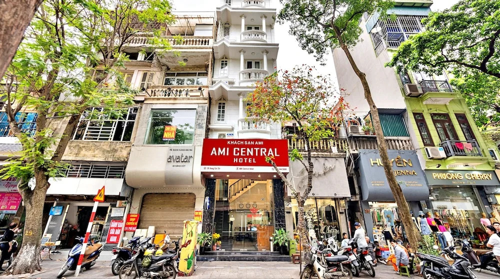 S79 Ami 30 Hang Cot Street