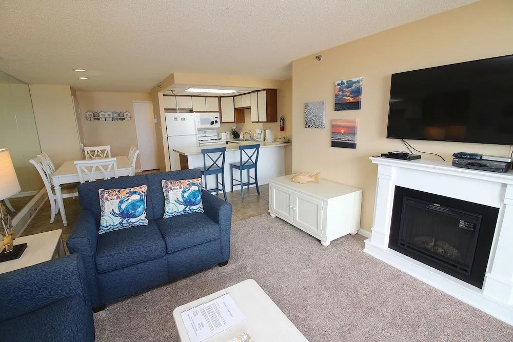 Sandy Square 104