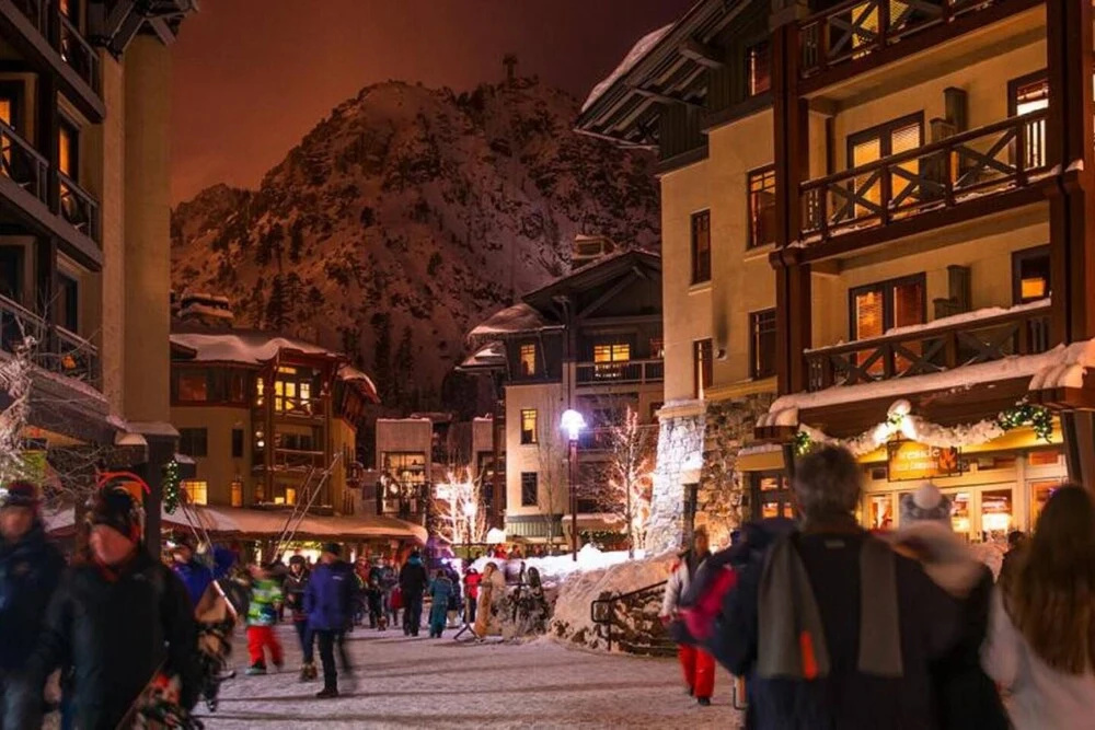 Squaw Valley Mountain Chalet w/ Private Hot Tub!