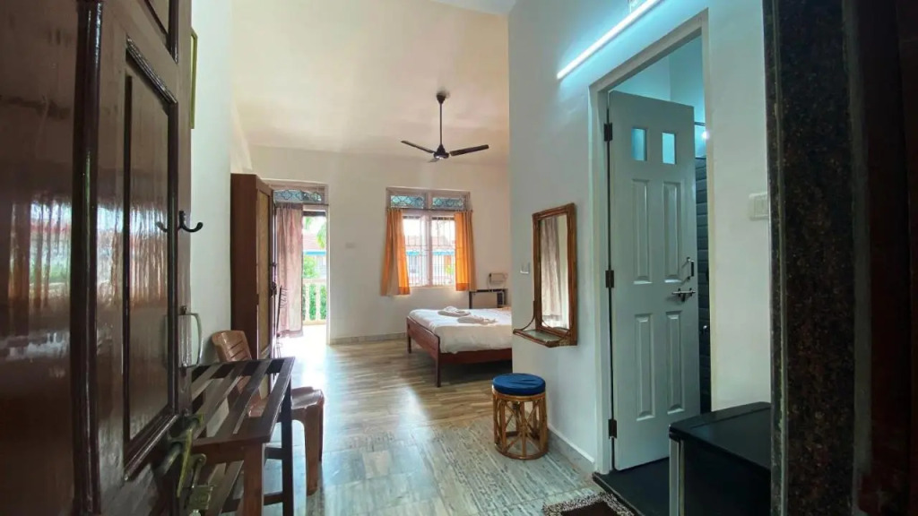 Peravel Beach Holiday Home
