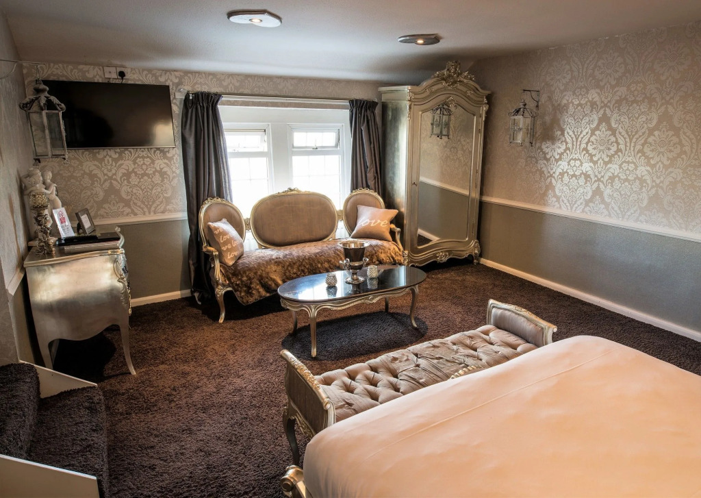 The New Hobbit Hotel Rooms