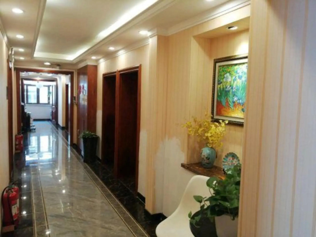 Cloud Time Hotel