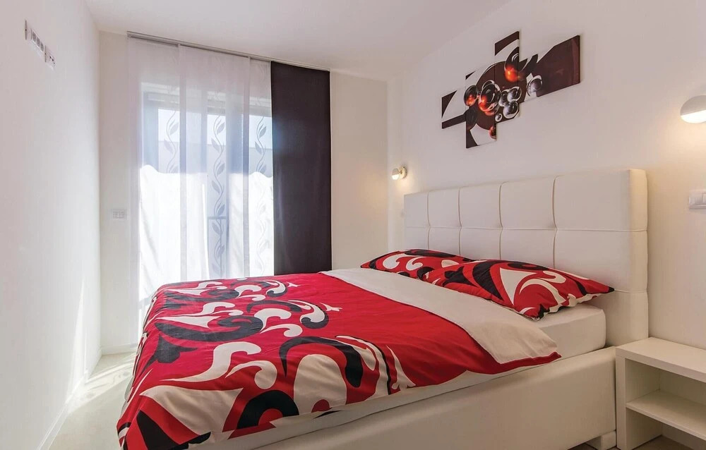 Nice Home in Medulin With Wifi and 2 Bedrooms