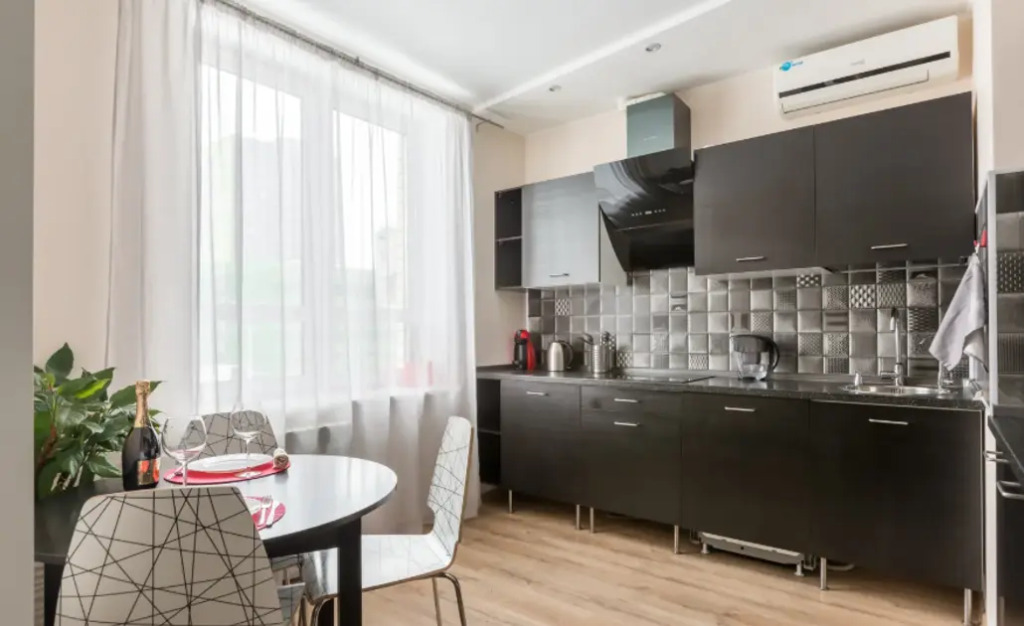 Apartmens PTS (Апартменс ПТС) на проспекте Астрахова 2