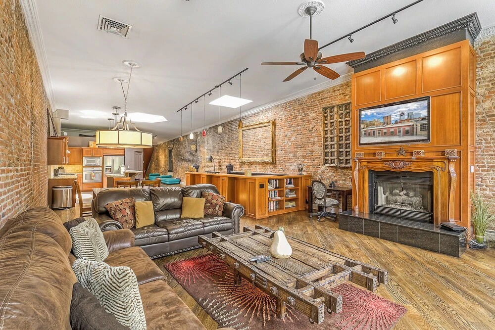 Union Station Loft Downtown Sleeps 10
