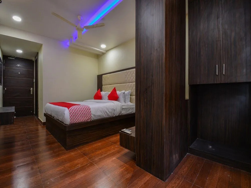OYO 22205 Hotel Atlantica