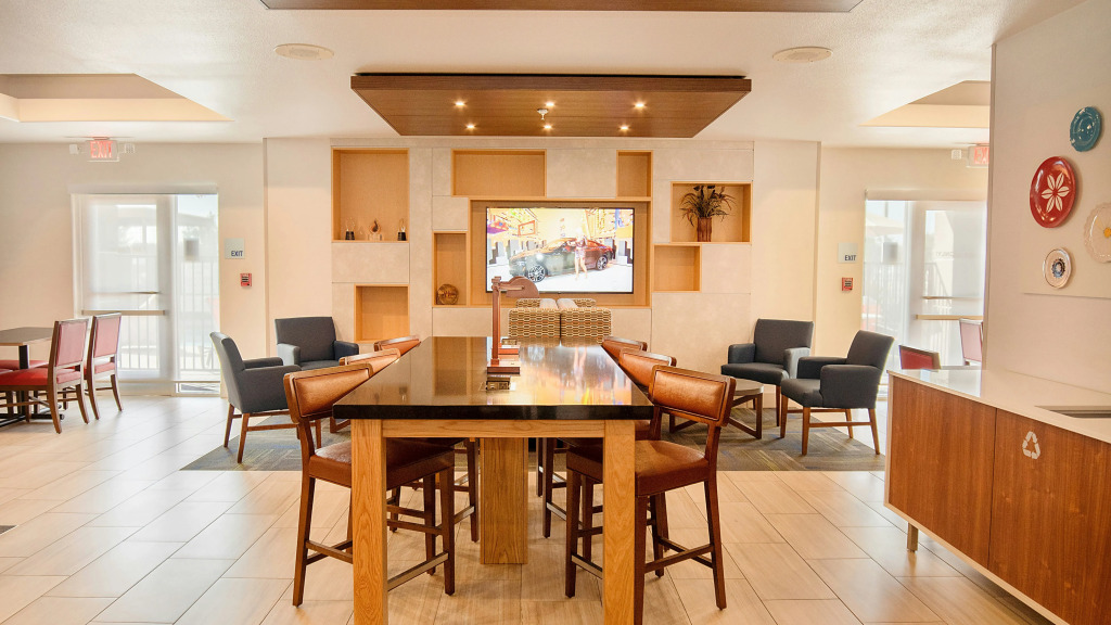Holiday Inn Express Porterville by IHG