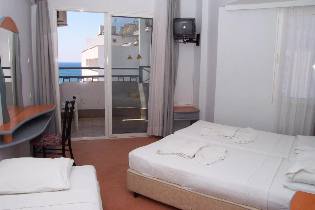 Temple Class Hotel