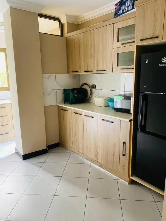 Lovely 2 bedroom apartment with free parking area