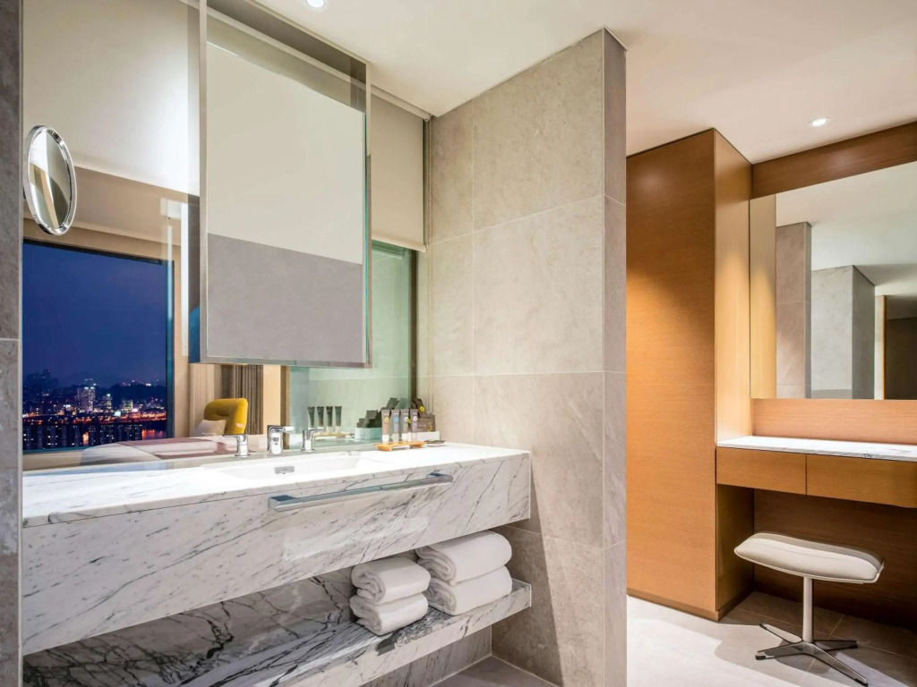 Novotel Suites Ambassador Seoul Yongsan