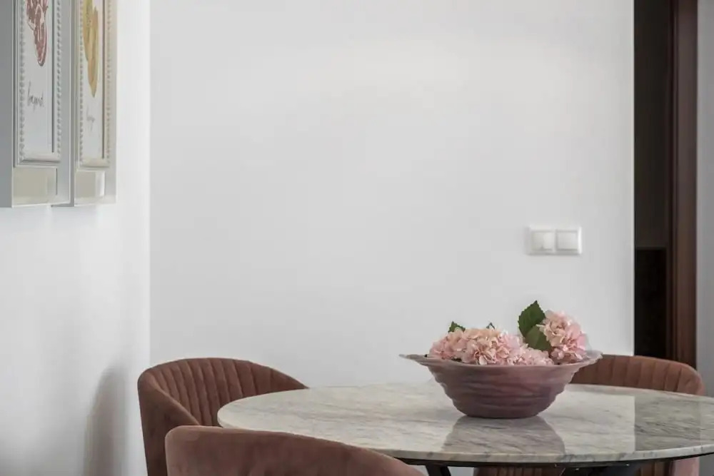 Fifth Apartment by Homie