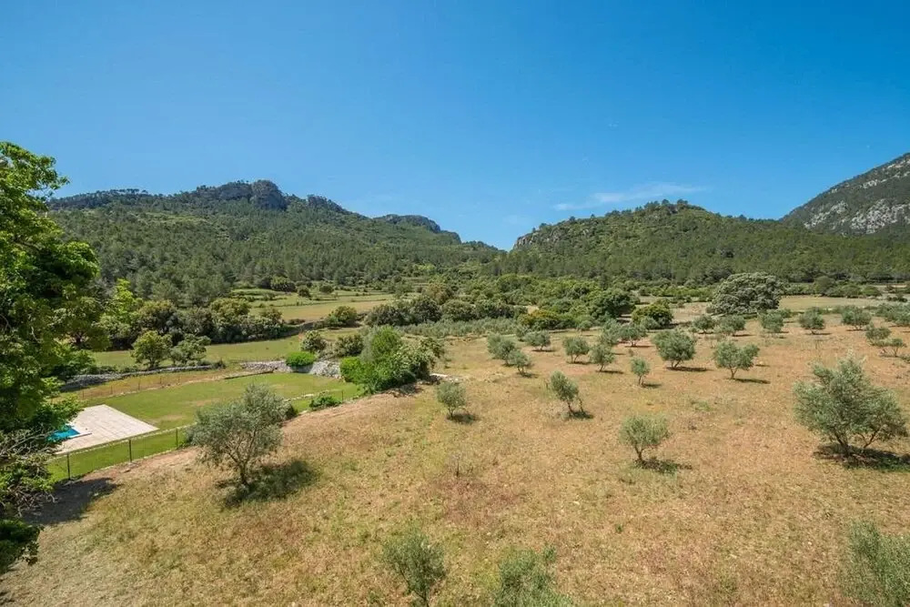 Peaceful Majorcan-style Villa With Pool, Amazing Views Into the Mountains