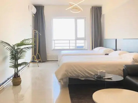 Qingling Apartment (Changchun University Satellite Plaza Branch)