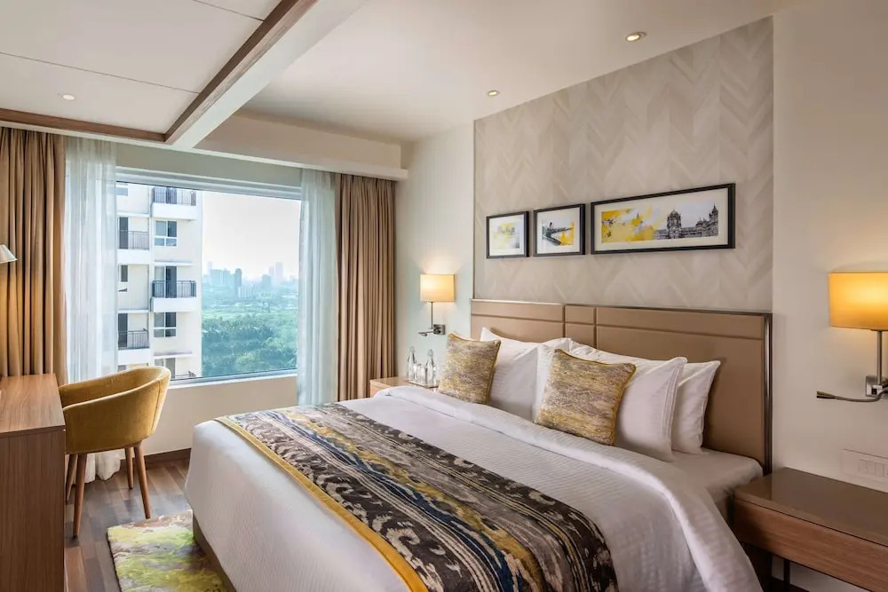 Royal Hometel Suites