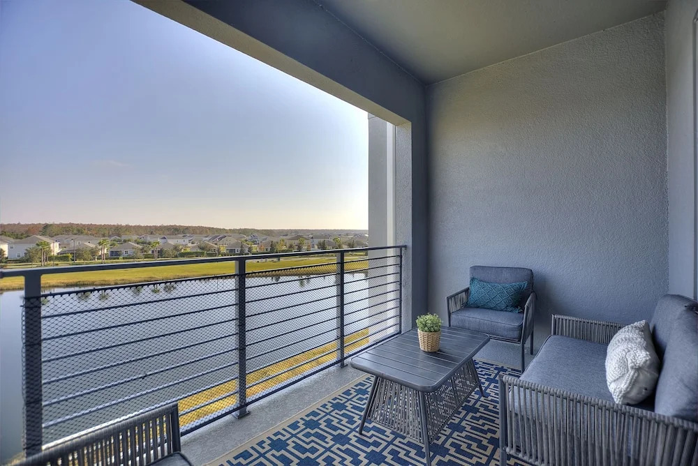 Edgewater Escape at Storey Lake by Shine Villas apts
