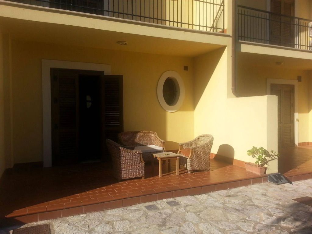 Eneide Residence