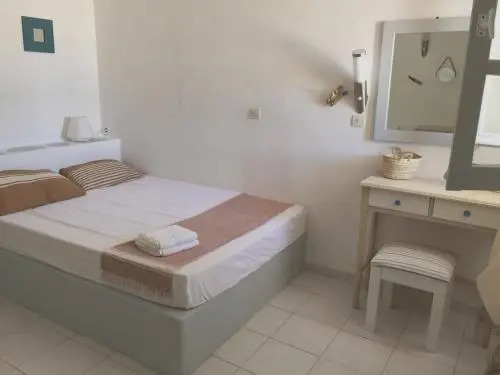 Holiday Home 5 Bedrooms - Ios