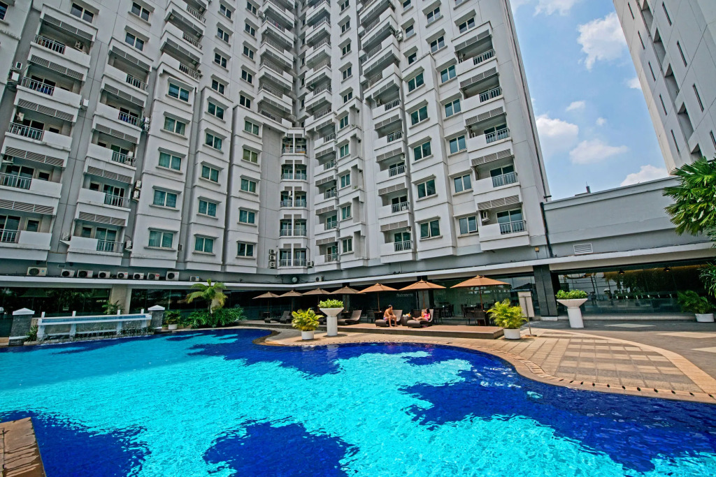 Grand Whiz Poins Simatupang Jakarta
