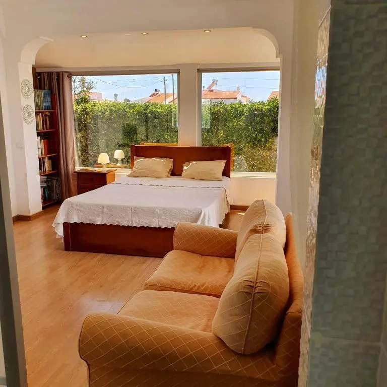 Studio with enclosed garden and wifi at Sagres