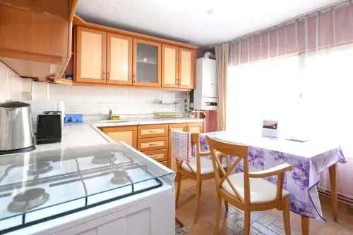 Apartment Türkgücü Caddesi Set Sok