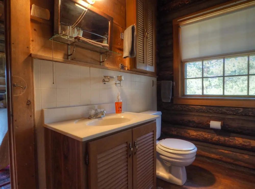 Maccracken Stead -- Ev #3259 2 Bedroom Cabin by RedAwning