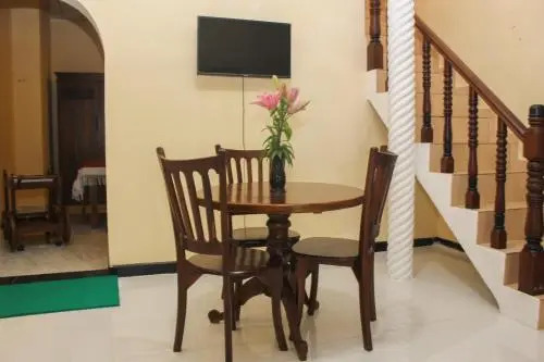 Sun Gold Bungalow