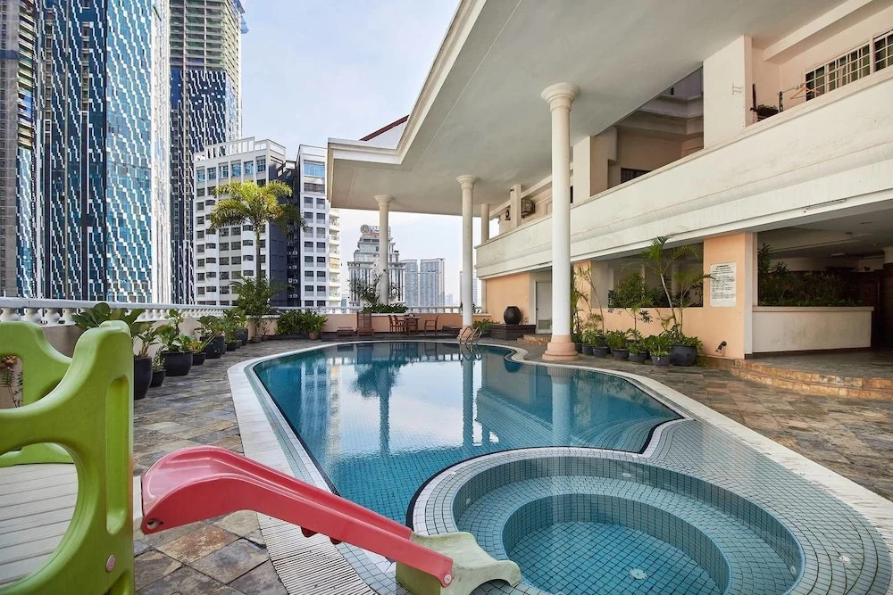 Luxurious 2BR in Klcc - Managed by Guestready