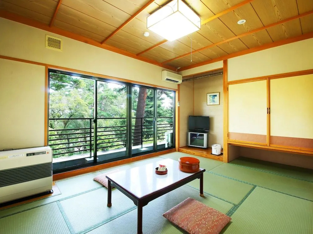 Suzuranso