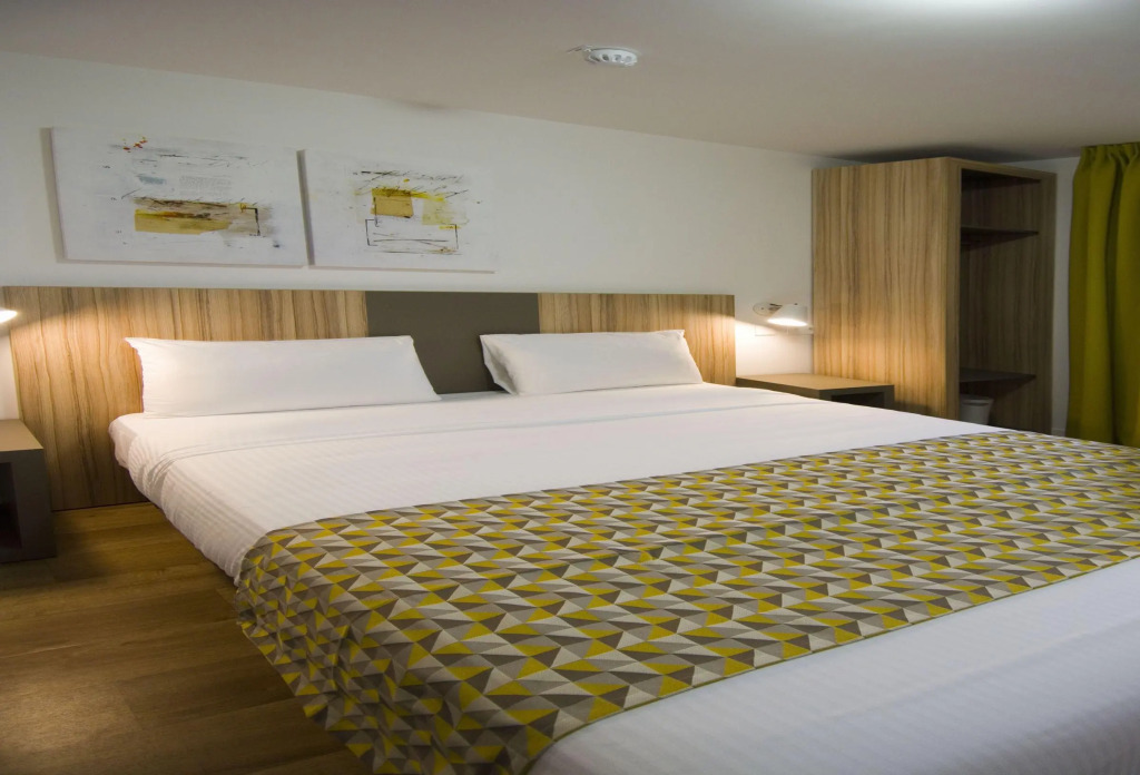 Отель Lodge In Paris 13