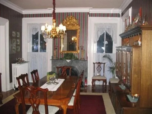 Pinehill Inn
