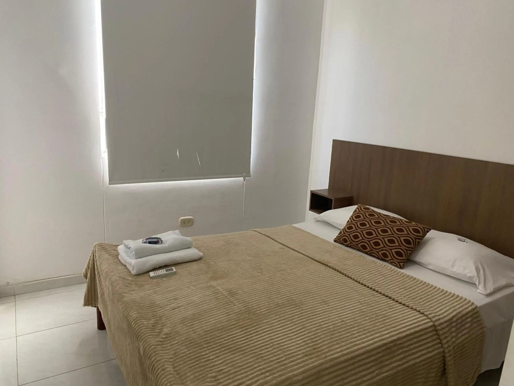 CH1 Bonito apartamento amoblado en condominio RNT 1O8239