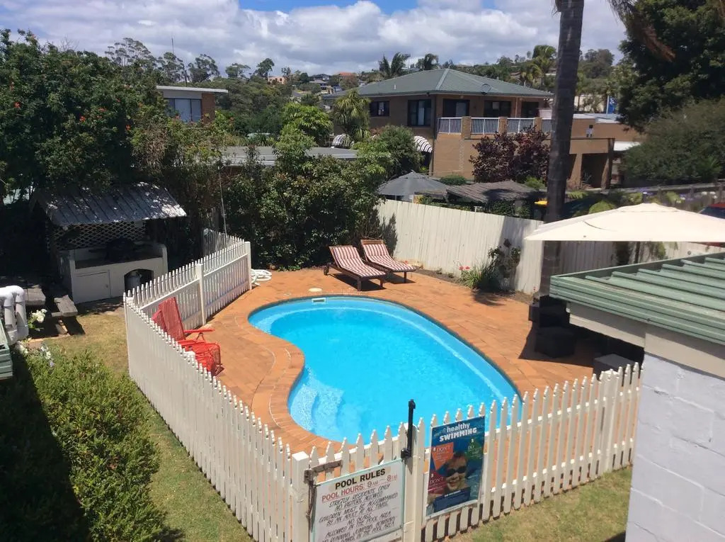 Telopea Court
