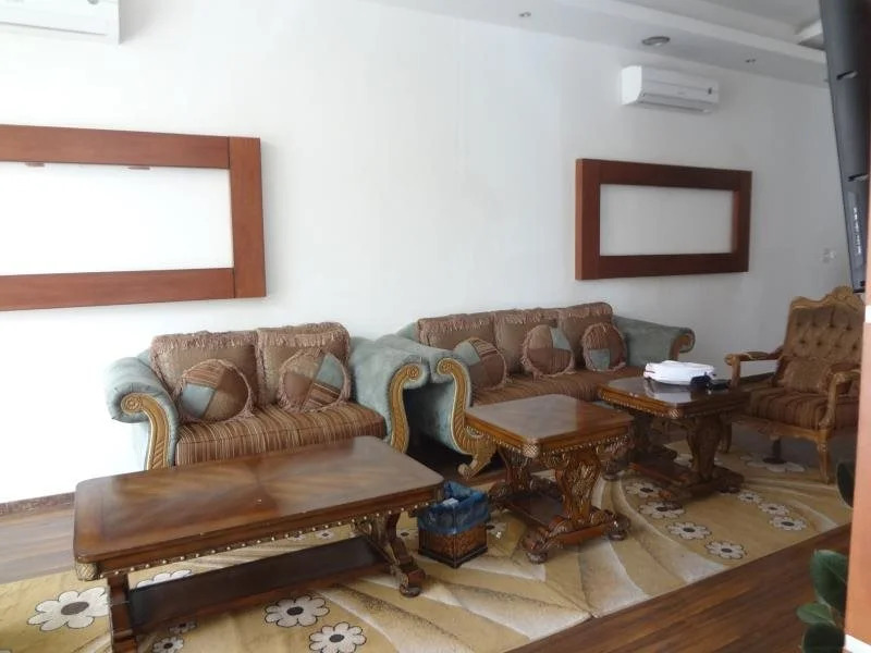 Al Berwaz Hotel Suites