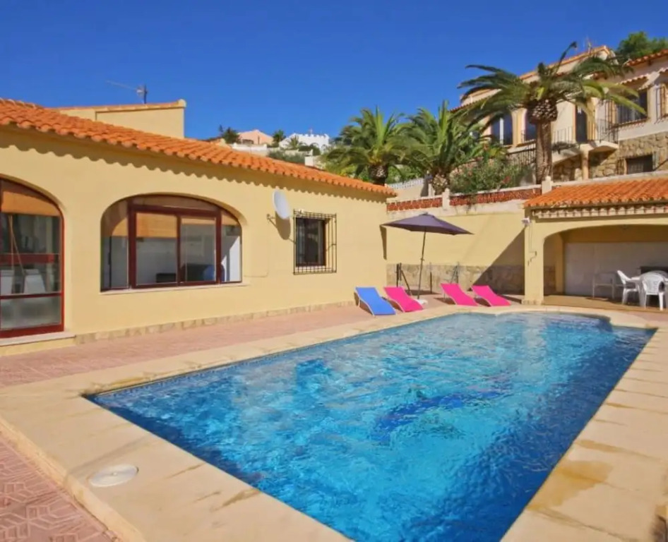 Villa - 3 Bedrooms with WiFi - 106444